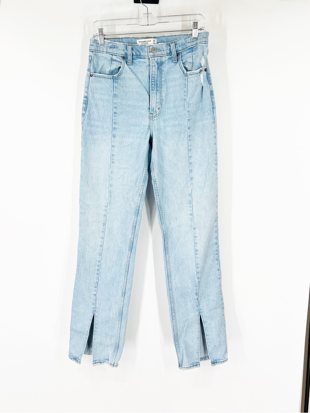 Abercrombie & Fitch The ‘90s Straight Jeans Ultra High Rise Ankle Slits LONG